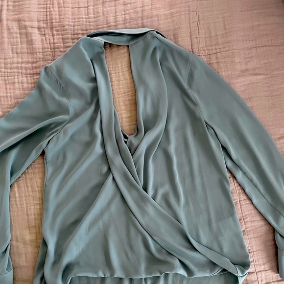 BCBG MaxAzria Blue Frost Blouse M - Picture 2 of 8